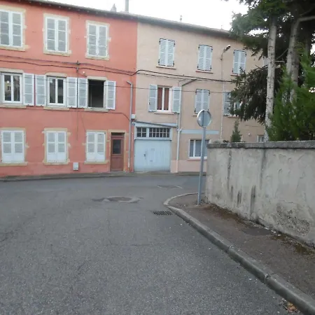 La * Cours (Rhone)